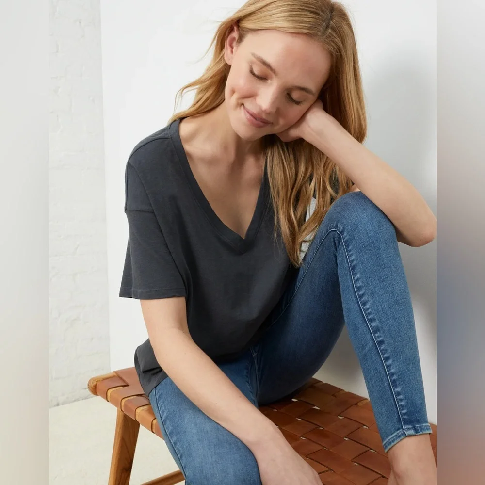 UpWest Anytime Oversized V-Neck Tee in Soot V1 R158 - Picture 2 of 10